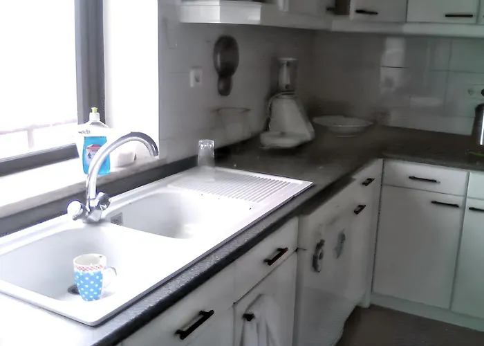 Charming House With Sea View In Angra do Heroísmo