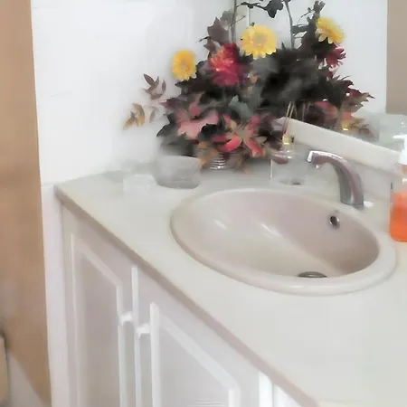 Casa de Férias Charming House With Sea View In Angra do Heroísmo