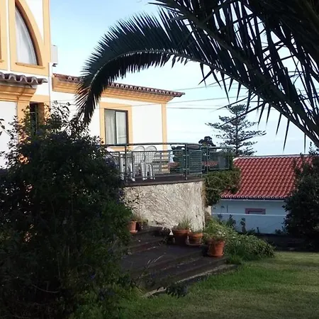 Hébergement de vacances Charming House With Sea View In Angra do Heroísmo