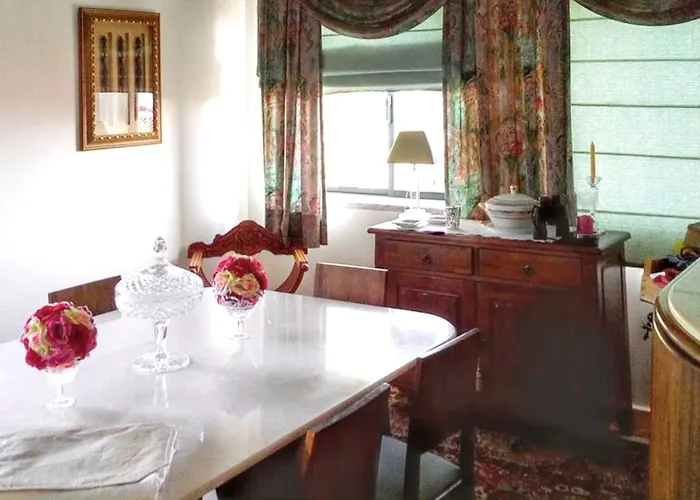 Seaside Haven: 3-bedroom House With Garden In