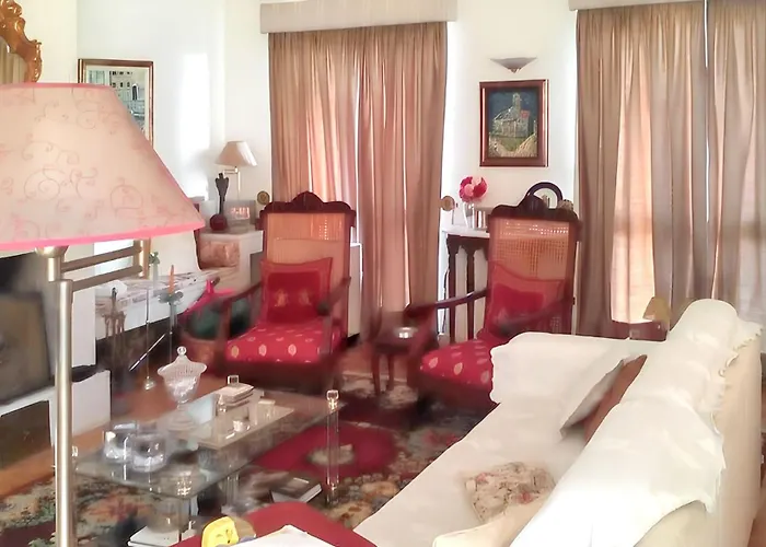 Seaside Haven: 3-bedroom House With Garden In * Angra do Heroismo