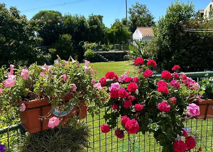 Holiday home Seaside Haven: 3-bedroom House With Garden In Angra do Heroismo